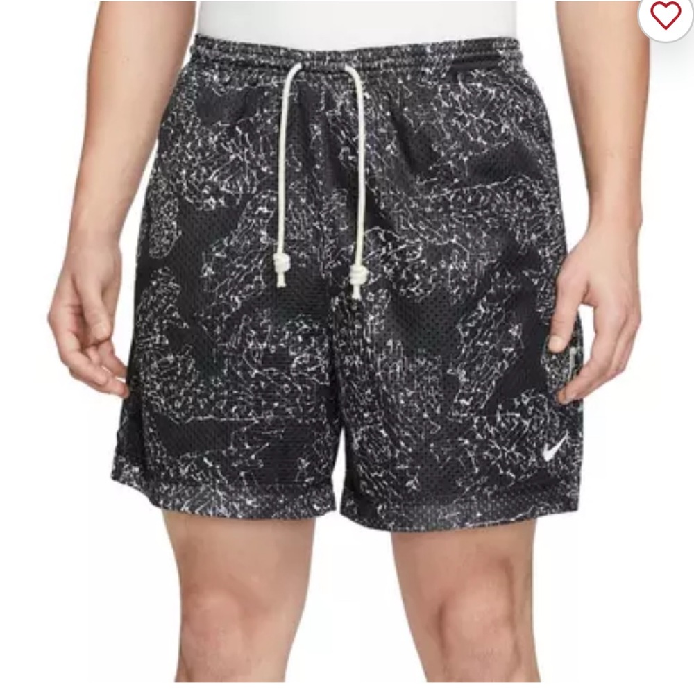 Nike Men's Dri-FIT Standard Issue 6" Reversible Basketball Shorts